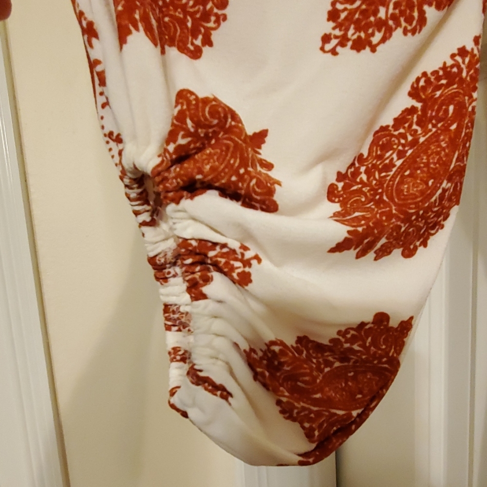 Dress - Picture 5 of 5